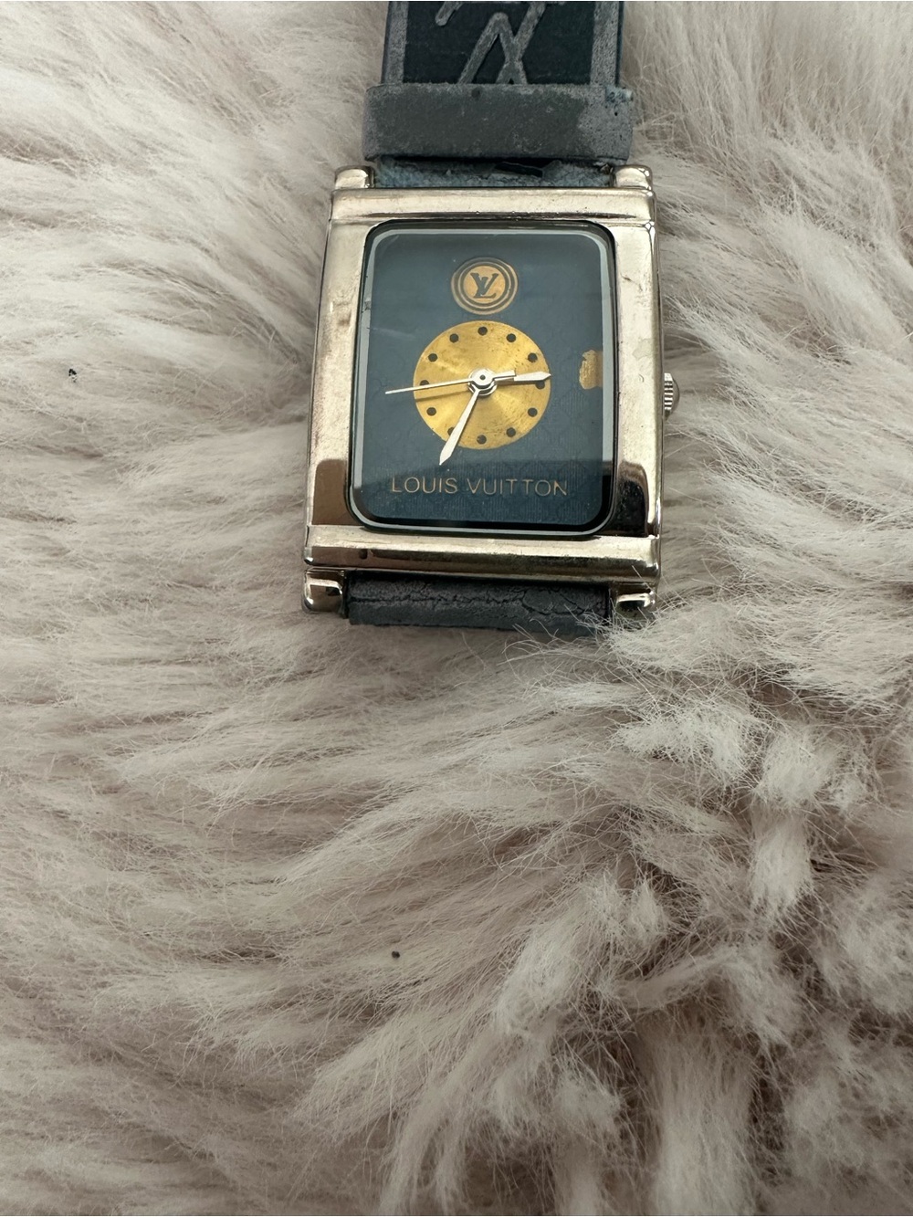 Louis Vuitton Black and Gold Rectangular Dial Strap Watch - Picture 3 of 9